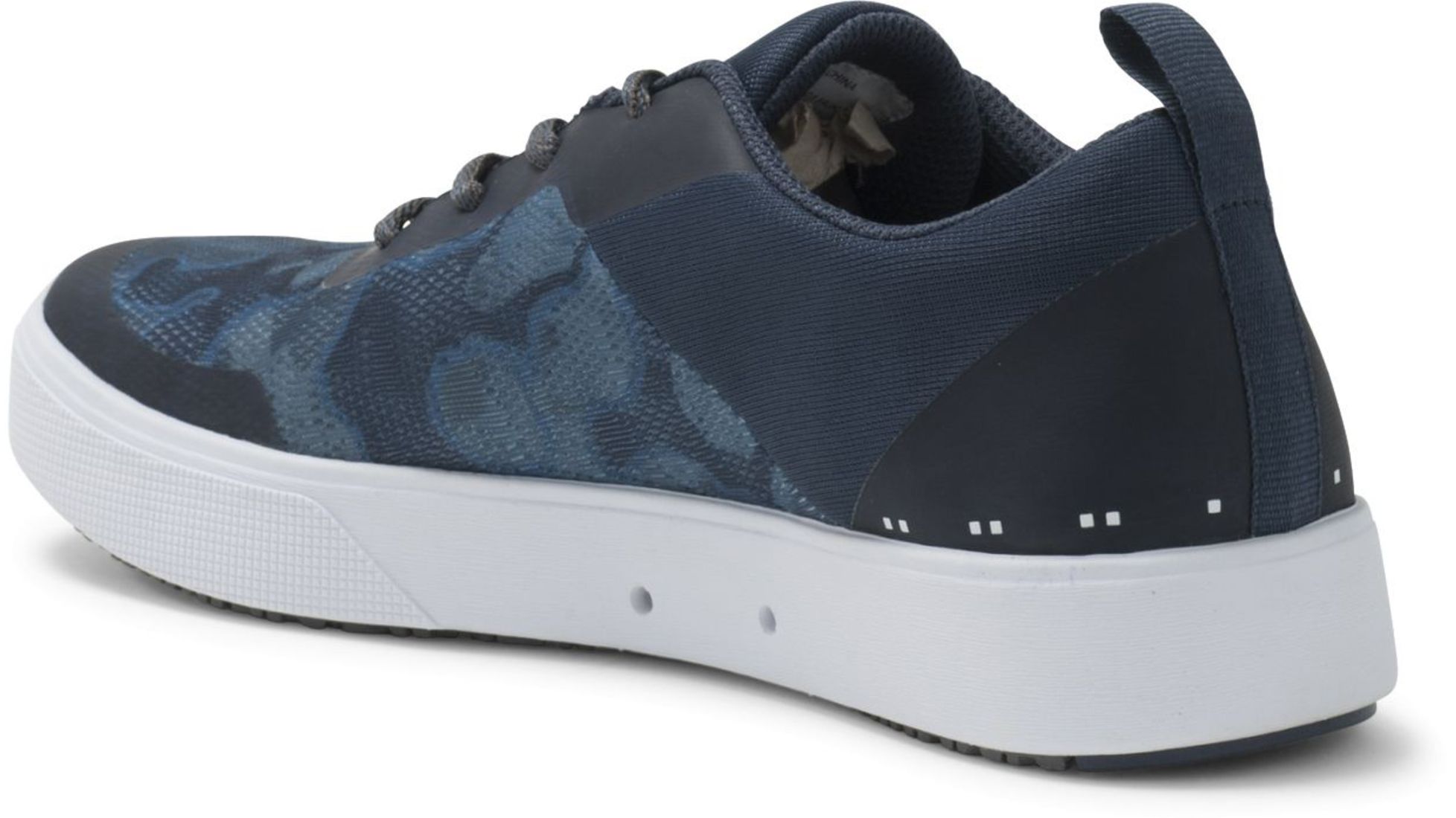 huk shoes amazon